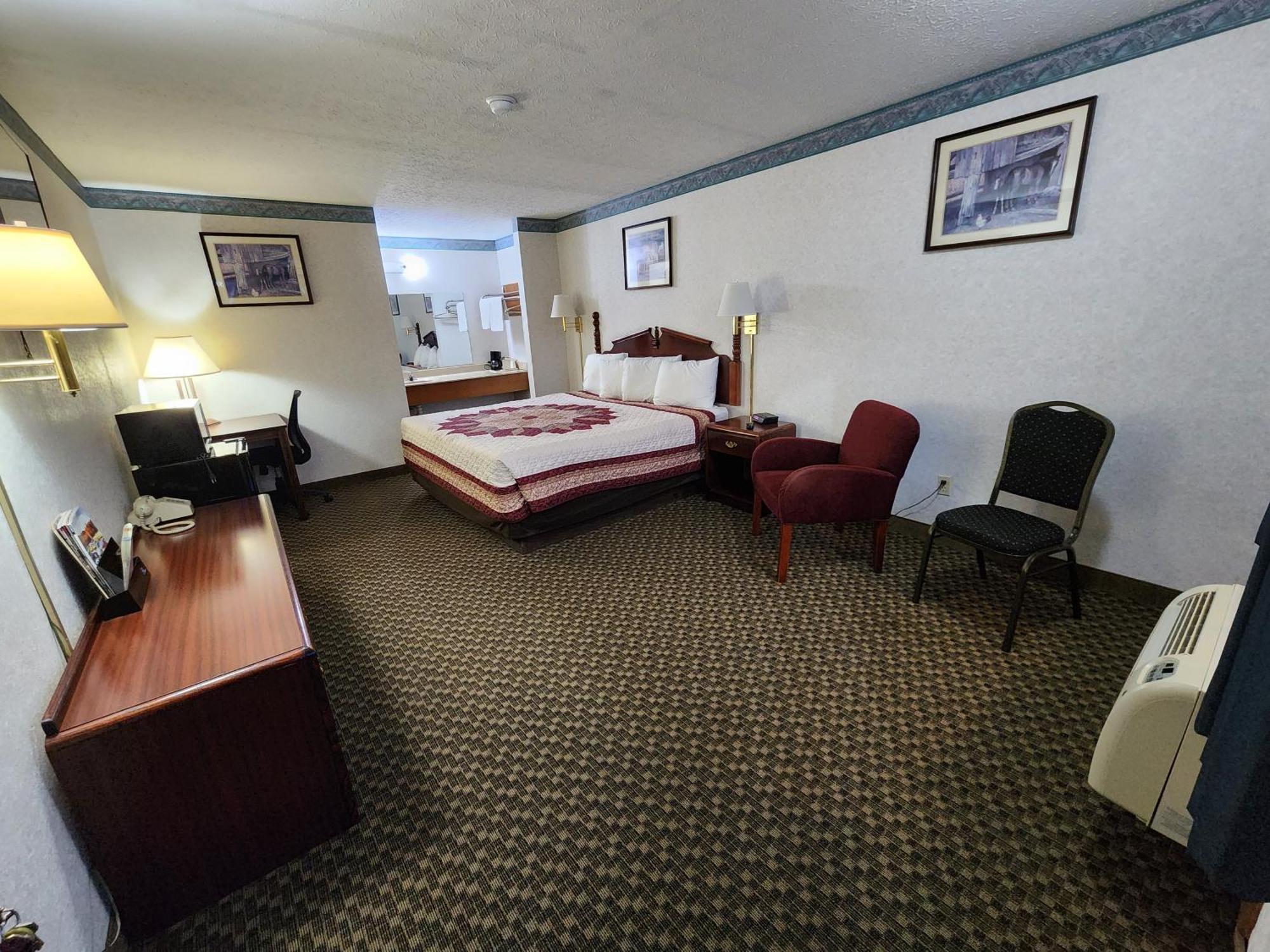 Americas Inn Бардстаун Екстериор снимка